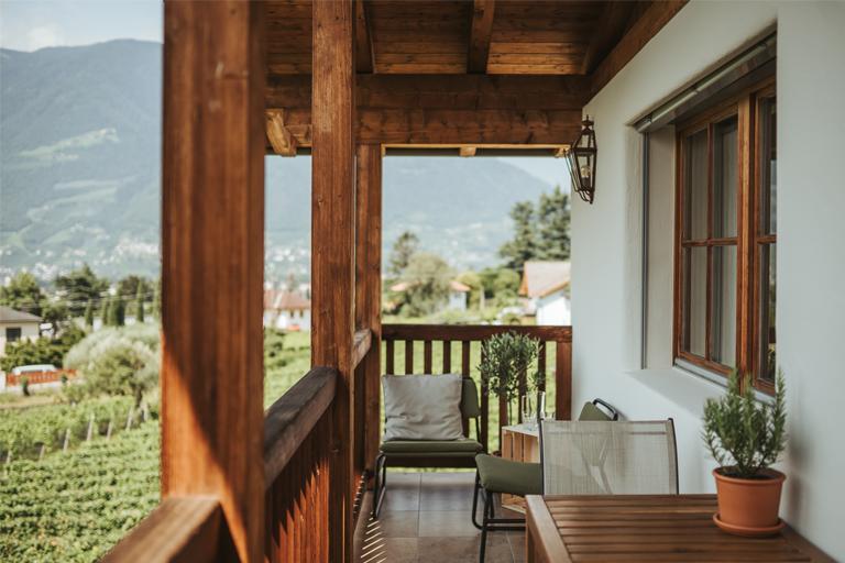 Balkon von Apartment 2 auf dem Dornerhof in Meran