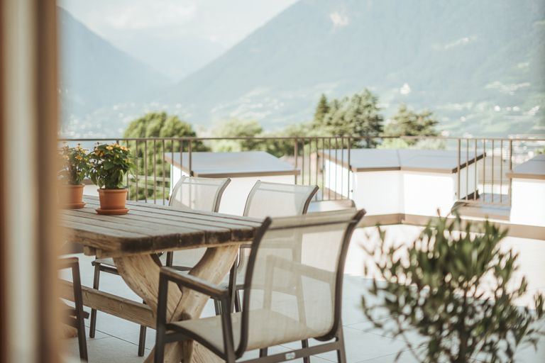 Dachterrasse von Apartment 2 auf dem Dornerhof in Meran
